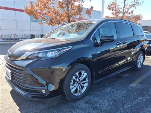 2026 Toyota Sienna XLE