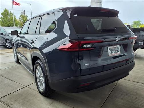 2025 Toyota Grand Highlander XLE