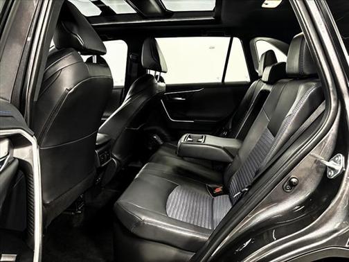 2024 Toyota RAV4 Hybrid SE
