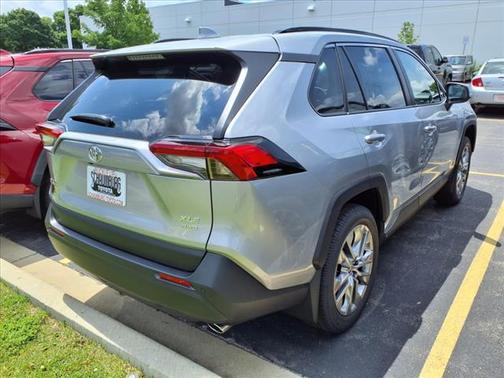 2025 Toyota RAV4 XLE Premium