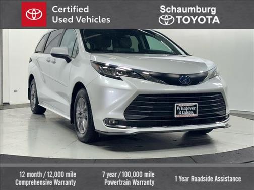 2022 Toyota Sienna XLE 8 Passenger