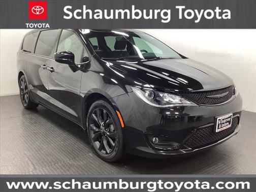 2020 Chrysler Pacifica Touring