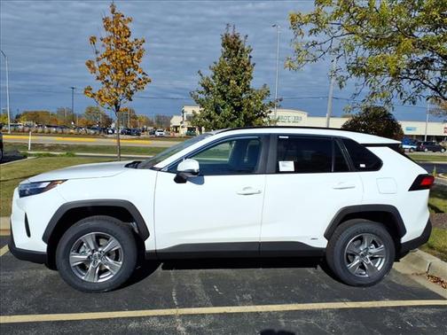 2025 Toyota RAV4 Hybrid XLE