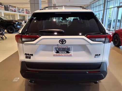 2025 Toyota RAV4 Hybrid XLE