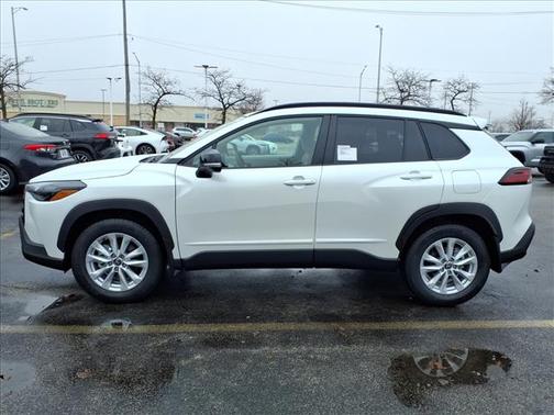 2026 Toyota Corolla Cross LE