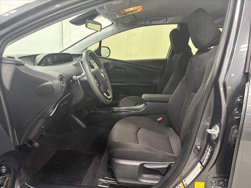 2020 Toyota Prius LE