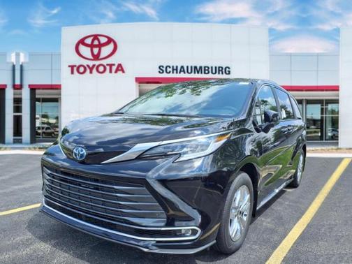 2025 Toyota Sienna Limited 7-Passenger