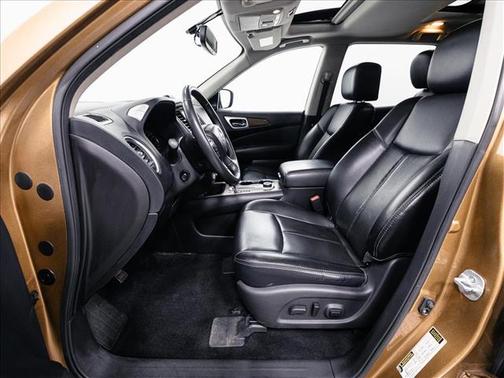 2017 Nissan Pathfinder Platinum