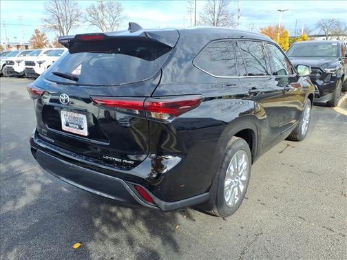 2026 Toyota Highlander Limited