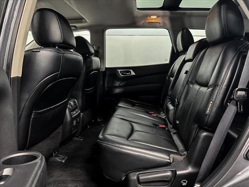 2018 Nissan Pathfinder Platinum