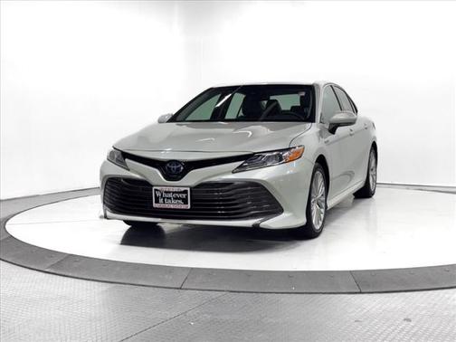 2018 Toyota Camry Hybrid XLE