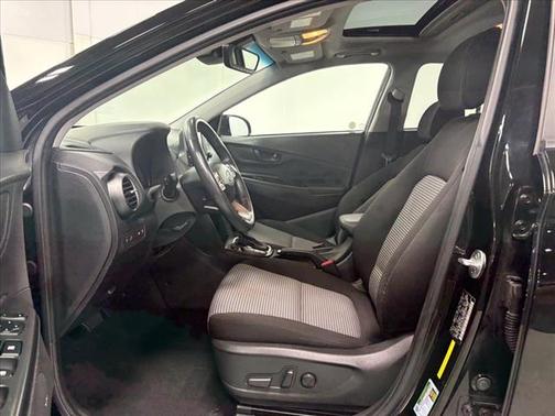 2020 Hyundai KONA SEL Plus