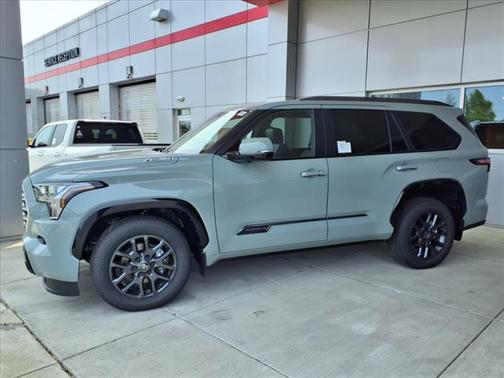 2025 Toyota Sequoia Platinum