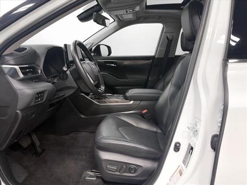 2023 Toyota Highlander Hybrid Limited