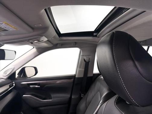 2023 Toyota Highlander Hybrid Limited