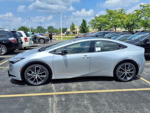 2025 Toyota Prius XLE