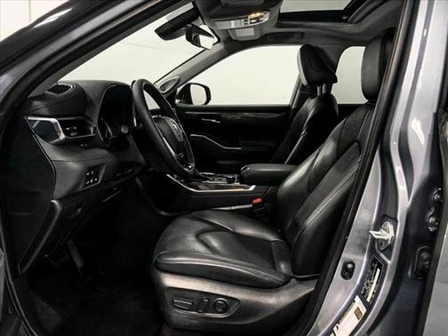 2022 Toyota Highlander Limited