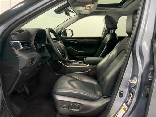 2022 Toyota Highlander Limited