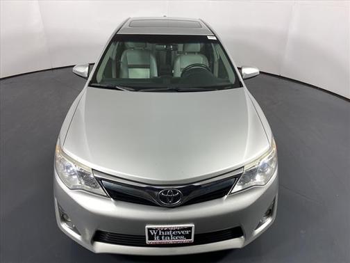 2013 Toyota Camry XLE for sale in Schaumburg, IL - image 25