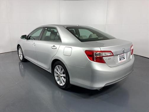2013 Toyota Camry XLE for sale in Schaumburg, IL - image 33