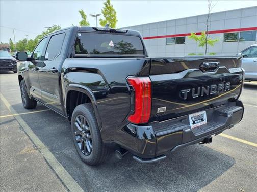 2025 Toyota Tundra Hybrid Platinum