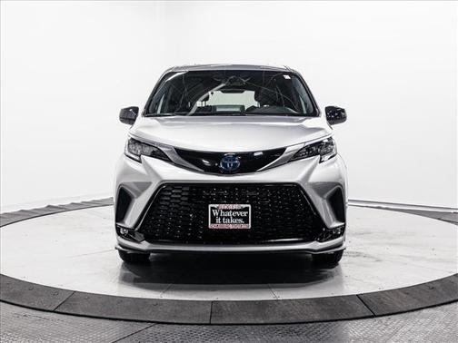 2023 Toyota Sienna XSE 7 Passenger