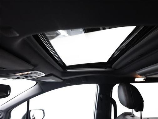 2023 Toyota Sienna XSE 7 Passenger