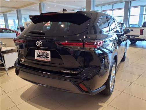 2025 Toyota Highlander Limited
