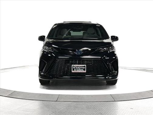 2025 Toyota Sienna XSE 7 Passenger