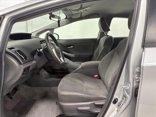 2010 Toyota Prius III