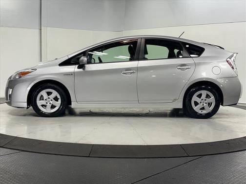 2010 Toyota Prius III
