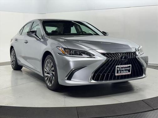 2024 Lexus ES 300h Luxury
