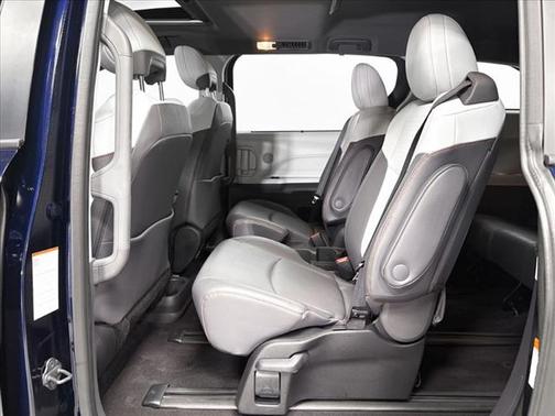 2024 Toyota Sienna XSE 7 Passenger