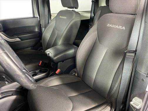 2016 Jeep Wrangler Sahara