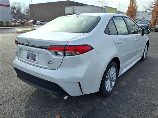 2026 Toyota Corolla Hybrid LE