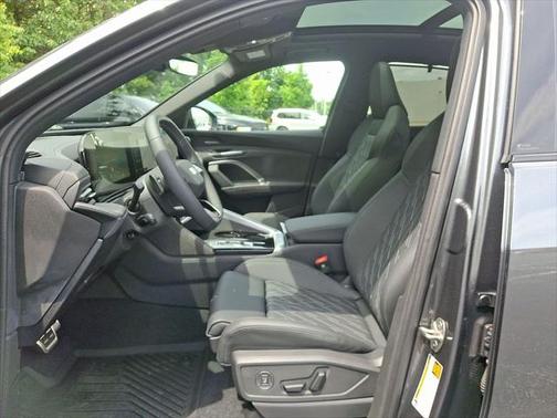 2025 Audi SQ5 quattro