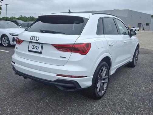 2025 Audi Q3 Premium
