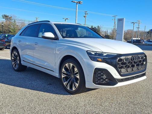 2026 Audi Q8 55 Premium Plus