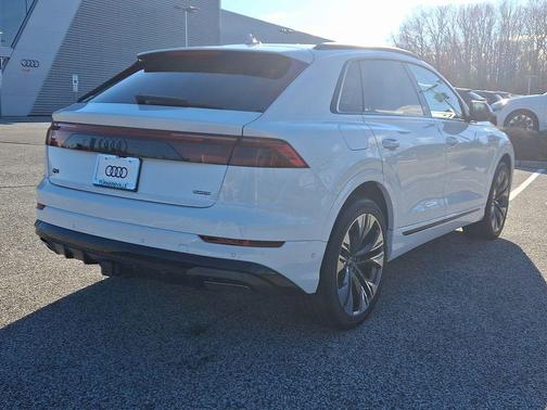 2026 Audi Q8 55 Premium Plus