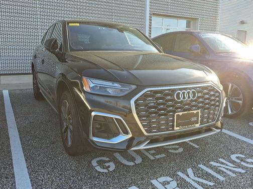 2023 Audi Q5 45 S line Premium Plus