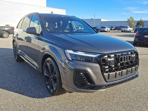 2026 Audi Q7 55 Premium Plus