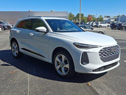 2025 Audi Q5 Premium Plus TFSI quattro S tronic