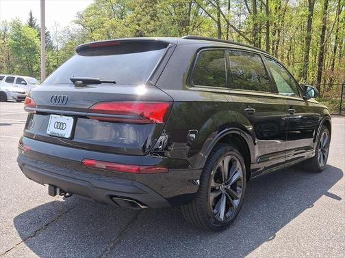 2025 Audi Q7 45 Premium Plus