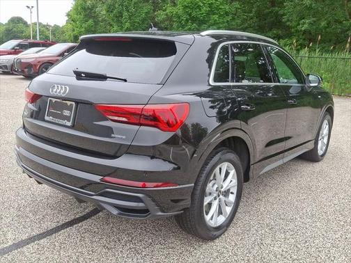 2022 Audi Q3 Premium Plus