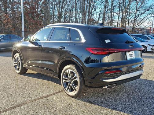 2025 Audi Q5 Premium TFSI quattro S tronic