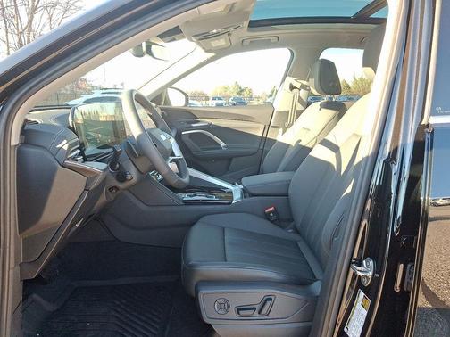 2025 Audi Q5 Premium TFSI quattro S tronic