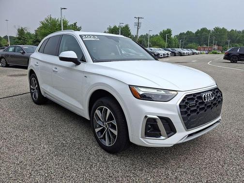 2023 Audi Q5 45 S line Premium