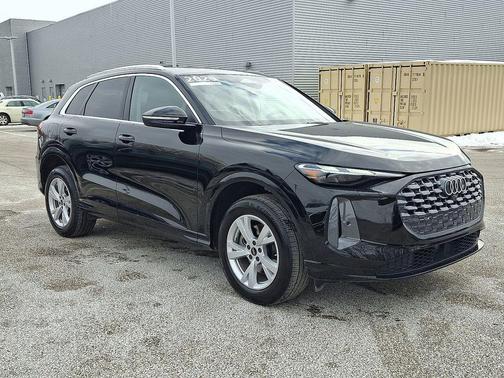 2025 Audi Q5 Premium TFSI quattro S tronic