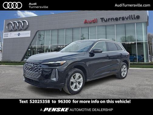 2025 Audi Q5 Premium TFSI quattro S tronic