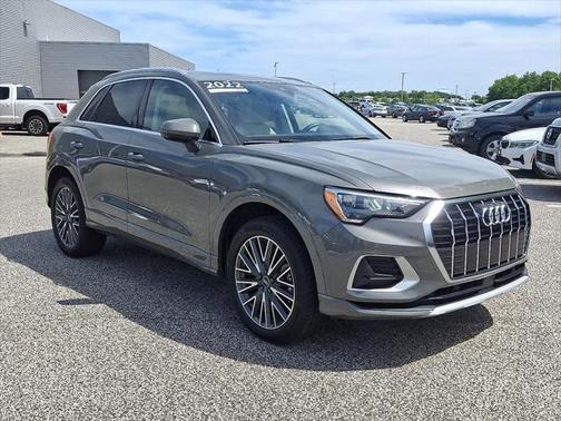 2022 Audi Q3 Premium